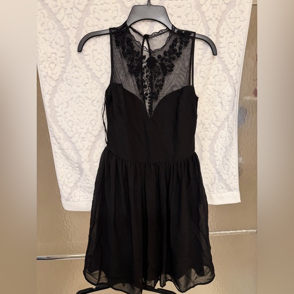 Zara Dresses & Skirts - Zara Black Backless Dress with Lace Detail